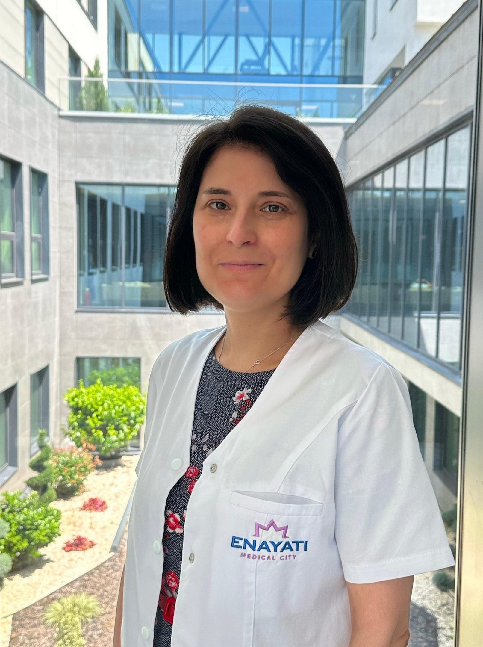 Dr. Laura Ghebaur