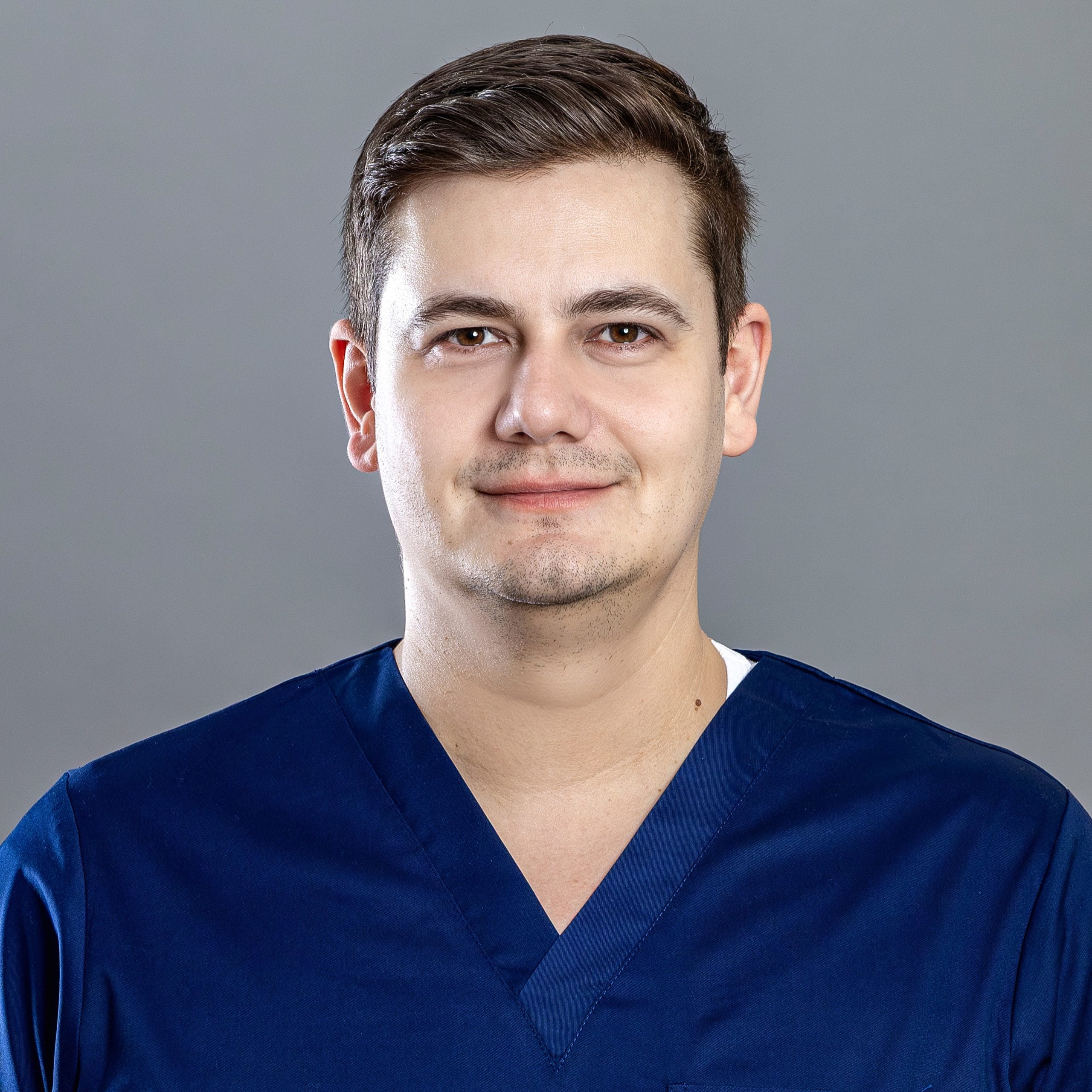 Dr. Costin Petcu